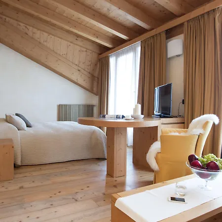 Ξενοδοχείο Palace Wellness & Beauty 4*