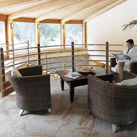 Ξενοδοχείο Palace Wellness & Beauty 4*
