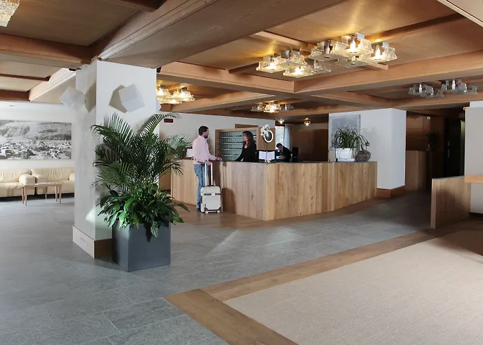 Palace Wellness & Beauty 4* בורמיו